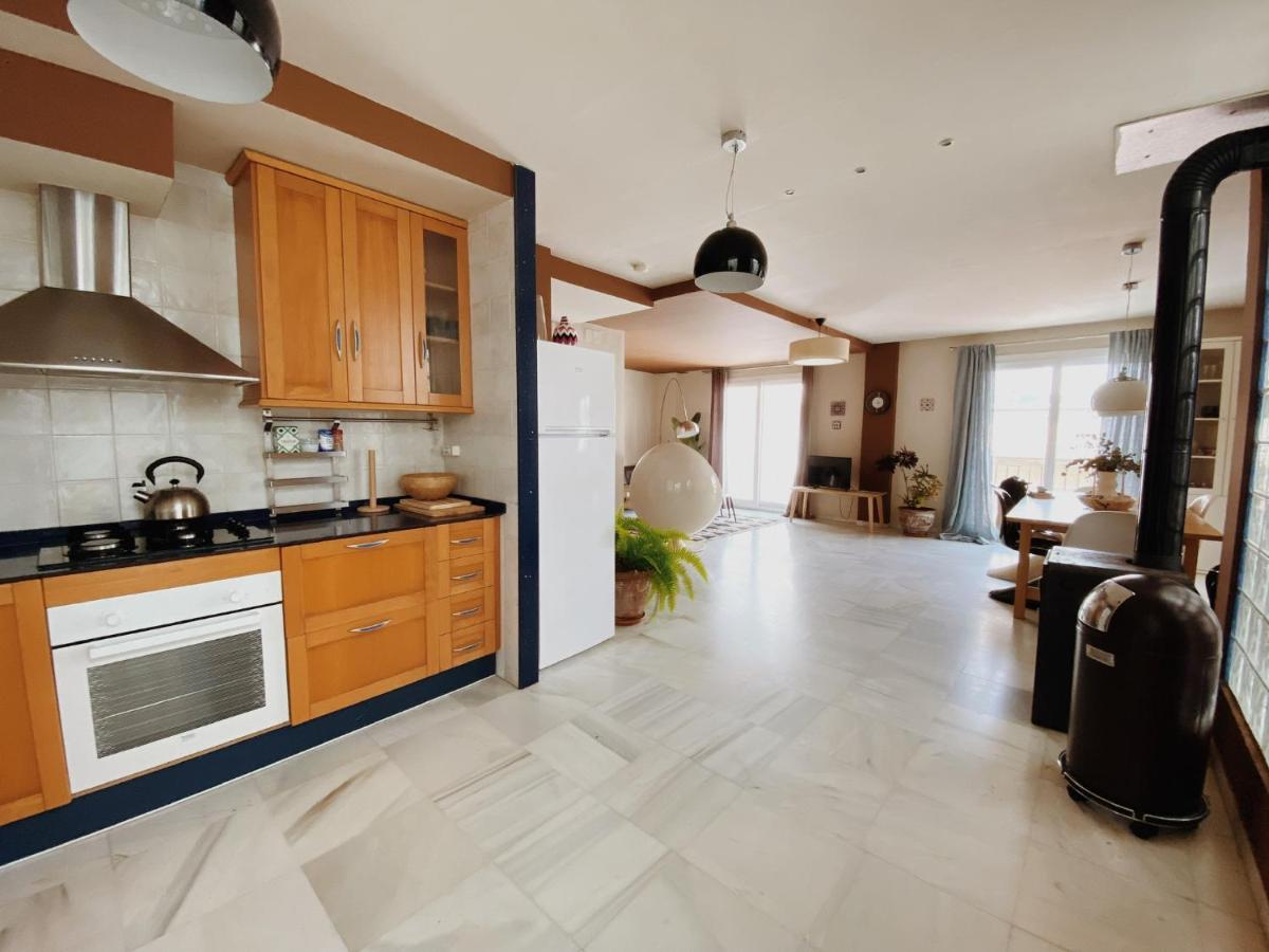 Cool Loft In The Old Town With Rooftop Terrace And Fireplace 타리파 외부 사진