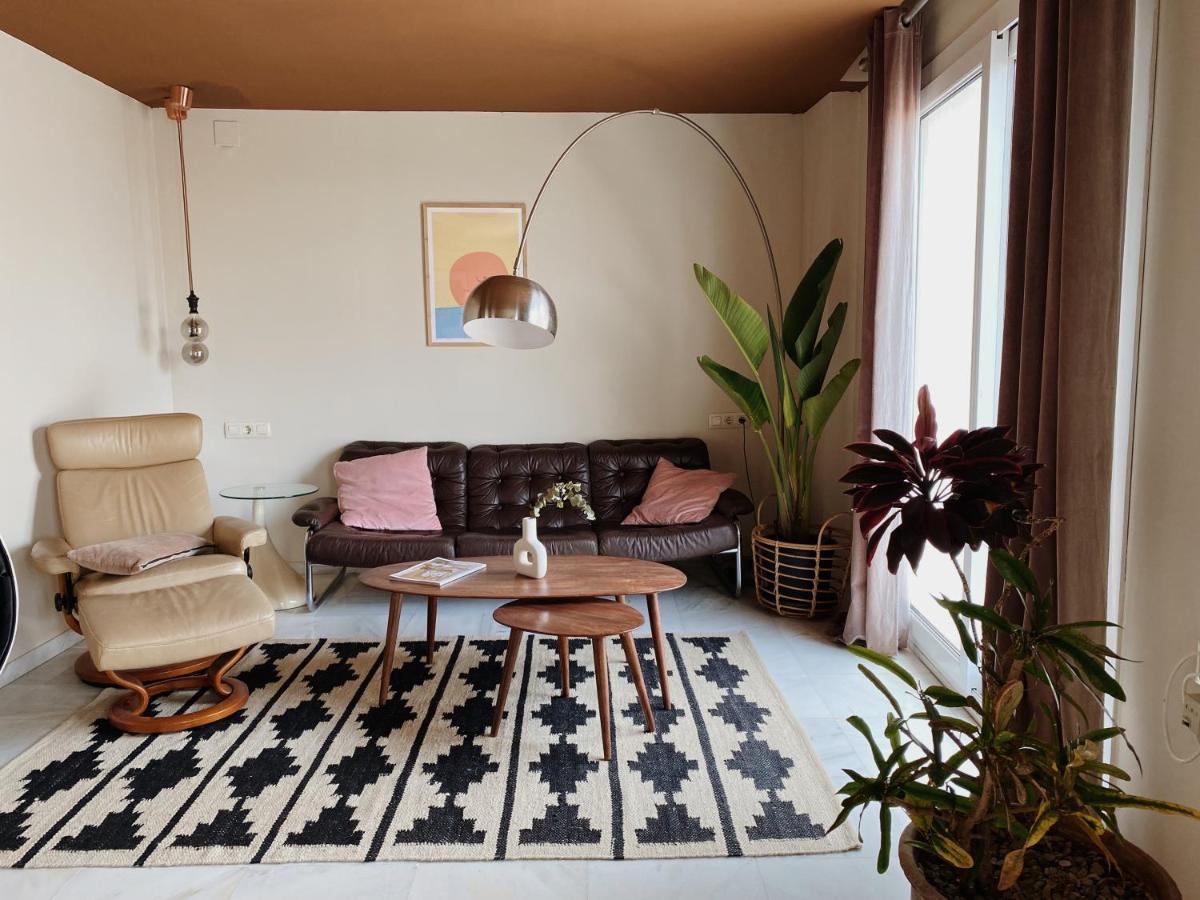 Cool Loft In The Old Town With Rooftop Terrace And Fireplace 타리파 외부 사진