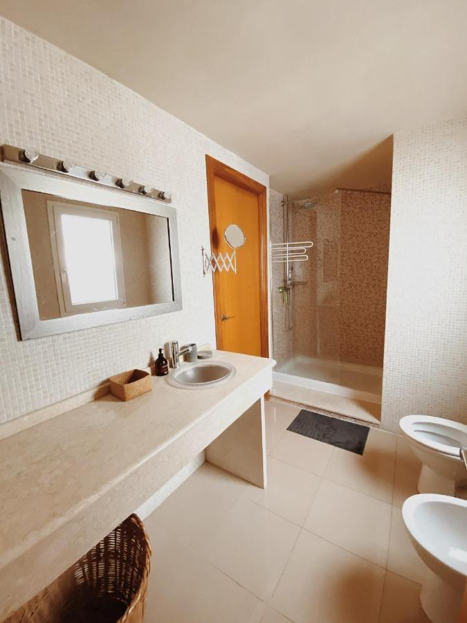 Cool Loft In The Old Town With Rooftop Terrace And Fireplace 타리파 외부 사진